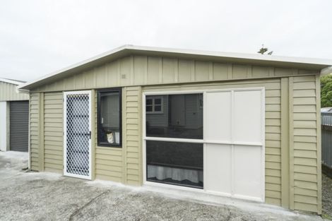 Photo of property in 19 Pembroke Street, Highbury, Palmerston North, 4412