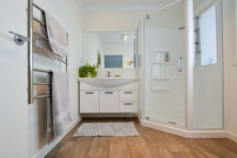 Photo of property in 10 Double Bay Road, Pyes Pa, Tauranga, 3112