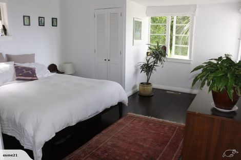 Photo of property in 5 Thorby Street, Northland, Wellington, 6012