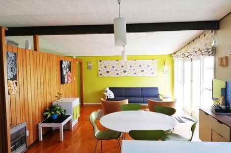 Photo of property in 10 Paramu Avenue, Birkdale, Auckland, 0626