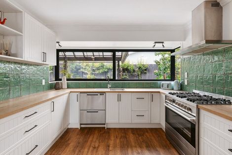 Photo of property in 32 Clivedene Street, Matua, Tauranga, 3110