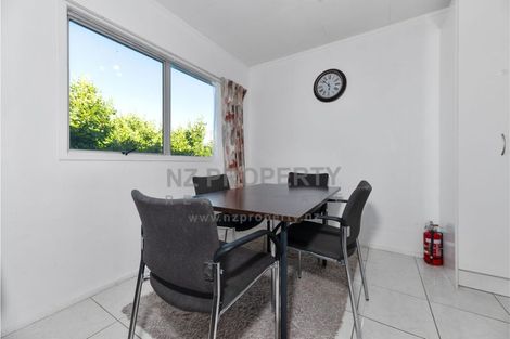 Photo of property in 46 Parrs Cross Road, Henderson, Auckland, 0612