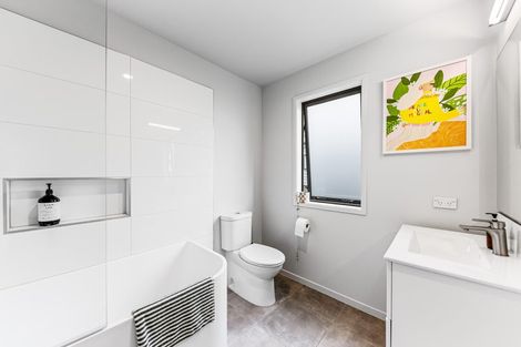 Photo of property in 15 Pakoro Close, Hobsonville, Auckland, 0618