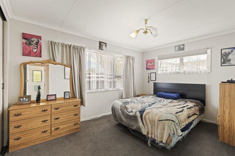 Photo of property in 33 Karewa Street, Castlecliff, Whanganui, 4501