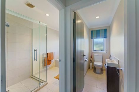 Photo of property in 12 Simpson Crescent, Raumati Beach, Paraparaumu, 5032