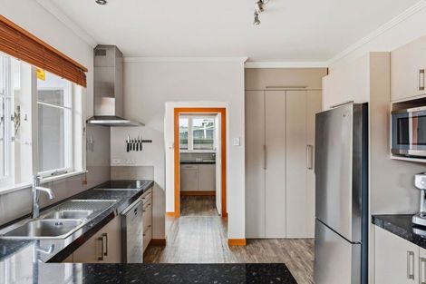 Photo of property in 15 Kelvin Street, Inner Kaiti, Gisborne, 4010