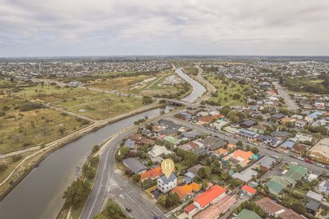 Photo of property in 62 Collingwood Street, New Brighton, Christchurch, 8061
