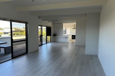 Photo of property in 10 Jane Gifford Place, Omaha, 0986