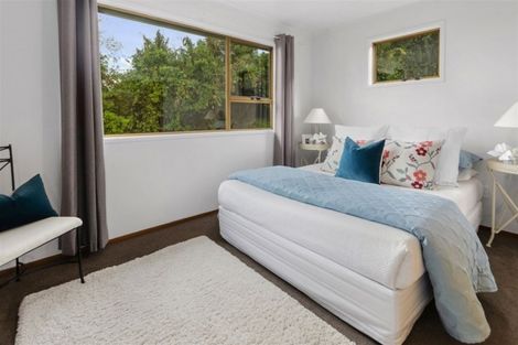 Photo of property in 66 Lavery Place, Sunnynook, Auckland, 0632