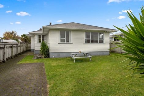 Photo of property in 50 Cowling Road, Hurdon, New Plymouth, 4310