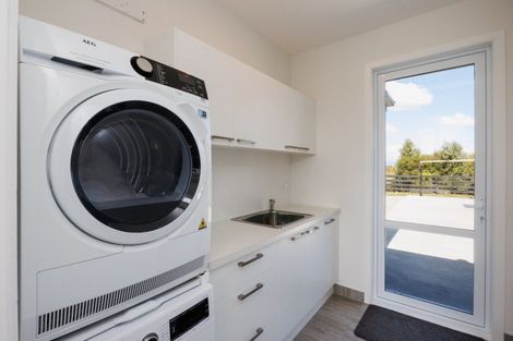 Photo of property in 33 Hartwell Drive, Kelvin Grove, Palmerston North, 4470