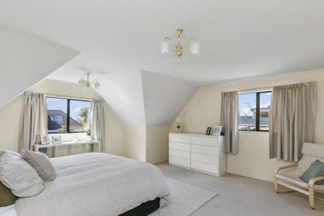 Photo of property in 6 Tedder Way, Karori, Wellington, 6012