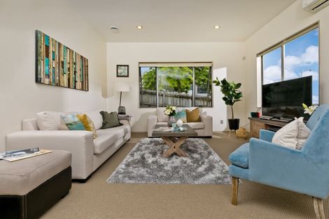 Photo of property in 62 Lake Panorama Drive, Henderson, Auckland, 0612