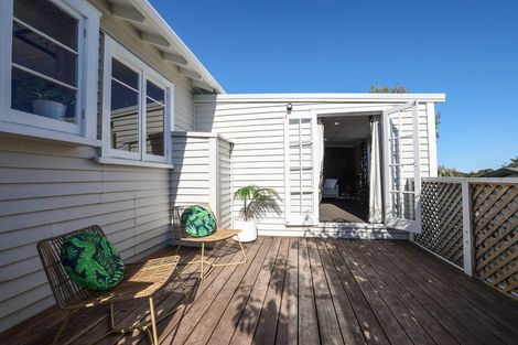 Photo of property in 69 Clemow Road, Fitzroy, New Plymouth, 4312