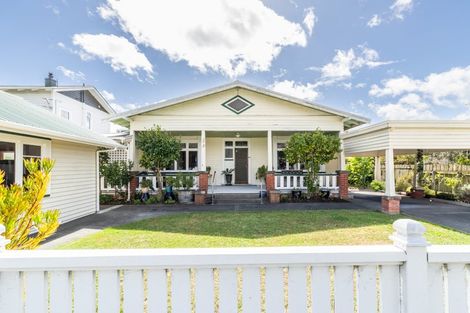 Photo of property in 83 Vigor Brown Street, Napier South, Napier, 4110