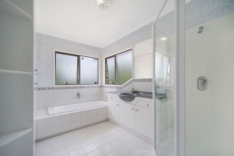 Photo of property in 27d Swanson Road, Henderson, Auckland, 0610