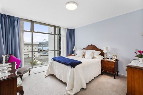 Photo of property in Dorchester Apartments, 144 Oriental Parade, Oriental Bay, Wellington, 6011
