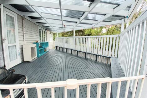 Photo of property in 14 Blenheim Street, Glenfield, Auckland, 0629