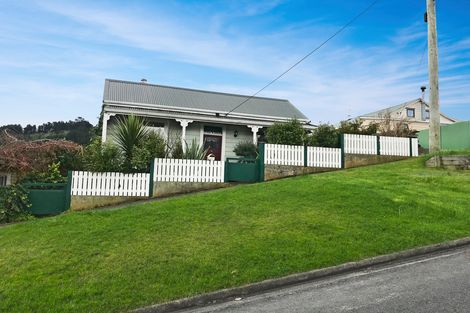 Photo of property in 5 Constitution Street, Port Chalmers, 9023