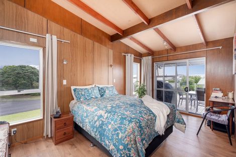 Photo of property in 8 Oyster Drive, Cooks Beach, Whitianga, 3591