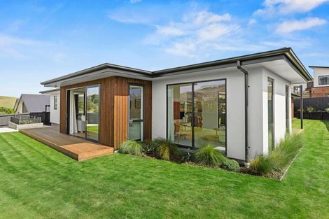 Photo of property in 10 Eaglesfield Close, Westmorland, Christchurch, 8025