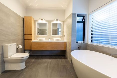 Photo of property in 6 Dunair Way, Britannia Heights, Nelson, 7010