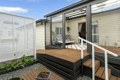 Photo of property in 11 Kamahi Crescent, Papamoa Beach, Papamoa, 3118