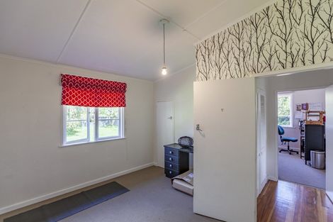 Photo of property in 13 Harker Street, Waipawa, 4210
