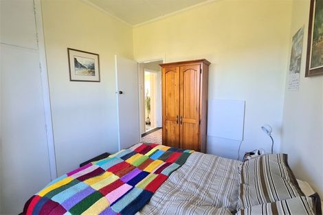 Photo of property in 147 Tasman Street, Opunake, 4616