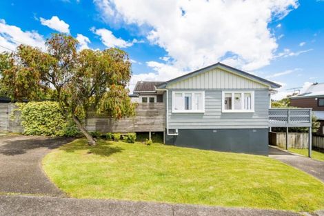 Photo of property in 1/51 Browns Bay Road, Browns Bay, Auckland, 0630