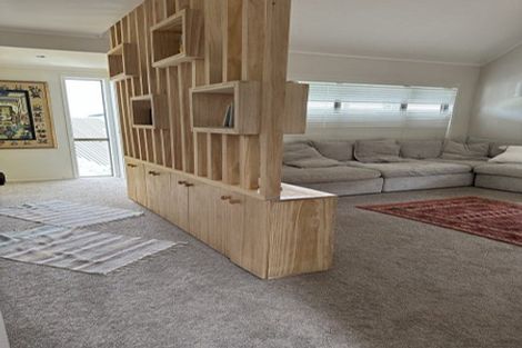 Photo of property in 1/324 Glenfield Road, Glenfield, Auckland, 0629