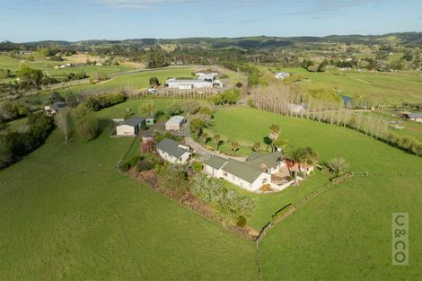 Photo of property in 1224 State Highway 16, Waimauku, 0883