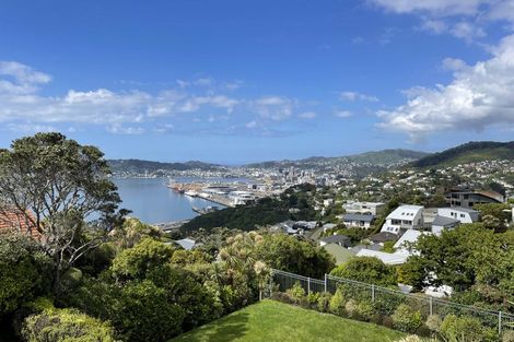 Photo of property in 27 Waru Street, Khandallah, Wellington, 6035