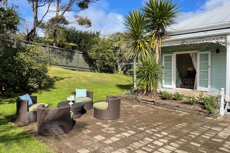 Photo of property in 2 Blacks Road, Greenhithe, Auckland, 0632