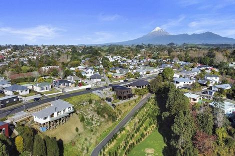 Photo of property in 284 Frankley Road, Ferndale, New Plymouth, 4310