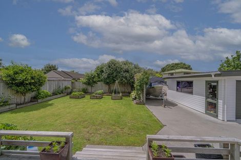 Photo of property in 73 Robinson Road, Whitianga, 3510