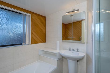 Photo of property in 9 Dawick Street, Foxton Beach, Foxton, 4815