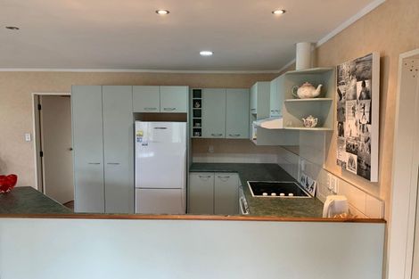 Photo of property in 3 Kimshee Way, Tuakau, 2121