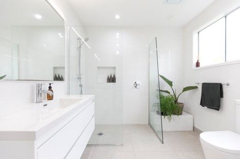 Photo of property in 1/26 Bryers Place, Bayview, Auckland, 0629