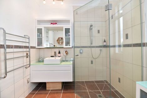 Photo of property in 2 The Ritz, Orewa, 0931