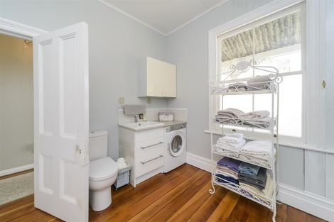 Photo of property in 89 Bridge Street, Bulls, 4818