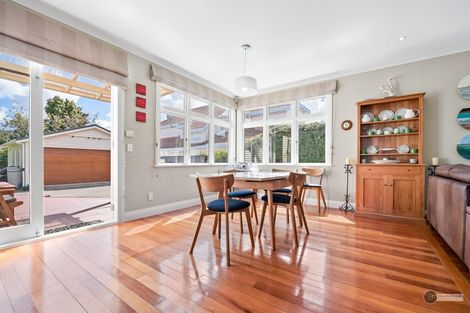 Photo of property in 5-7 Mahoe Street, Eastbourne, Lower Hutt, 5013