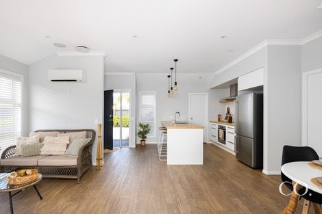 Photo of property in 5 Jeffs Way, Papamoa Beach, Papamoa, 3118