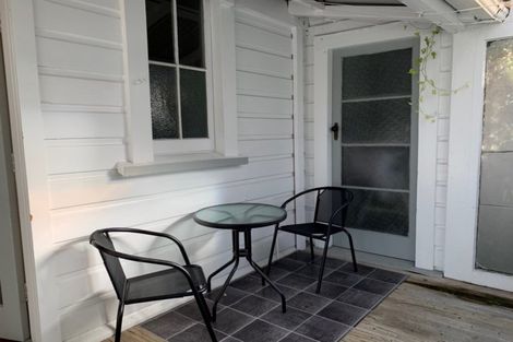 Photo of property in 46 Vivian Street, New Plymouth, 4310