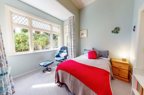 Photo of property in 123 Kelburn Parade, Kelburn, Wellington, 6012