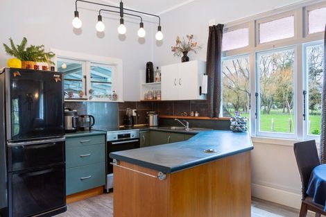 Photo of property in 1 Vogel Street, Woodville, 4920