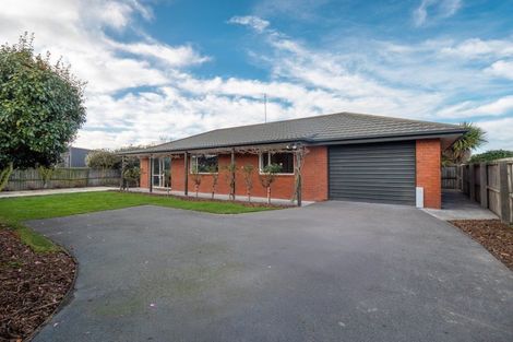 Photo of property in 2/27 Oakhampton Street, Hornby, Christchurch, 8042