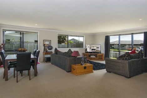 Photo of property in 34 Twin Oak Avenue, Papamoa Beach, Papamoa, 3118