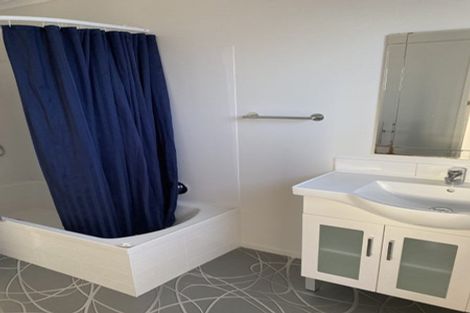 Photo of property in 63 Wallath Road, Westown, New Plymouth, 4310