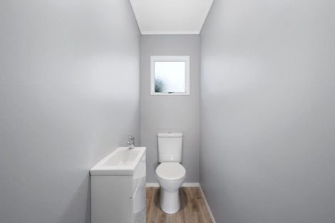 Photo of property in 62 Richmond Avenue, Richmond Heights, Taupo, 3330